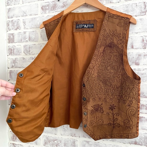 Vintage Suede Leather Vest • Brown Tan Embroidered Vintage Vest • AJ Leather - Picture 8 of 9